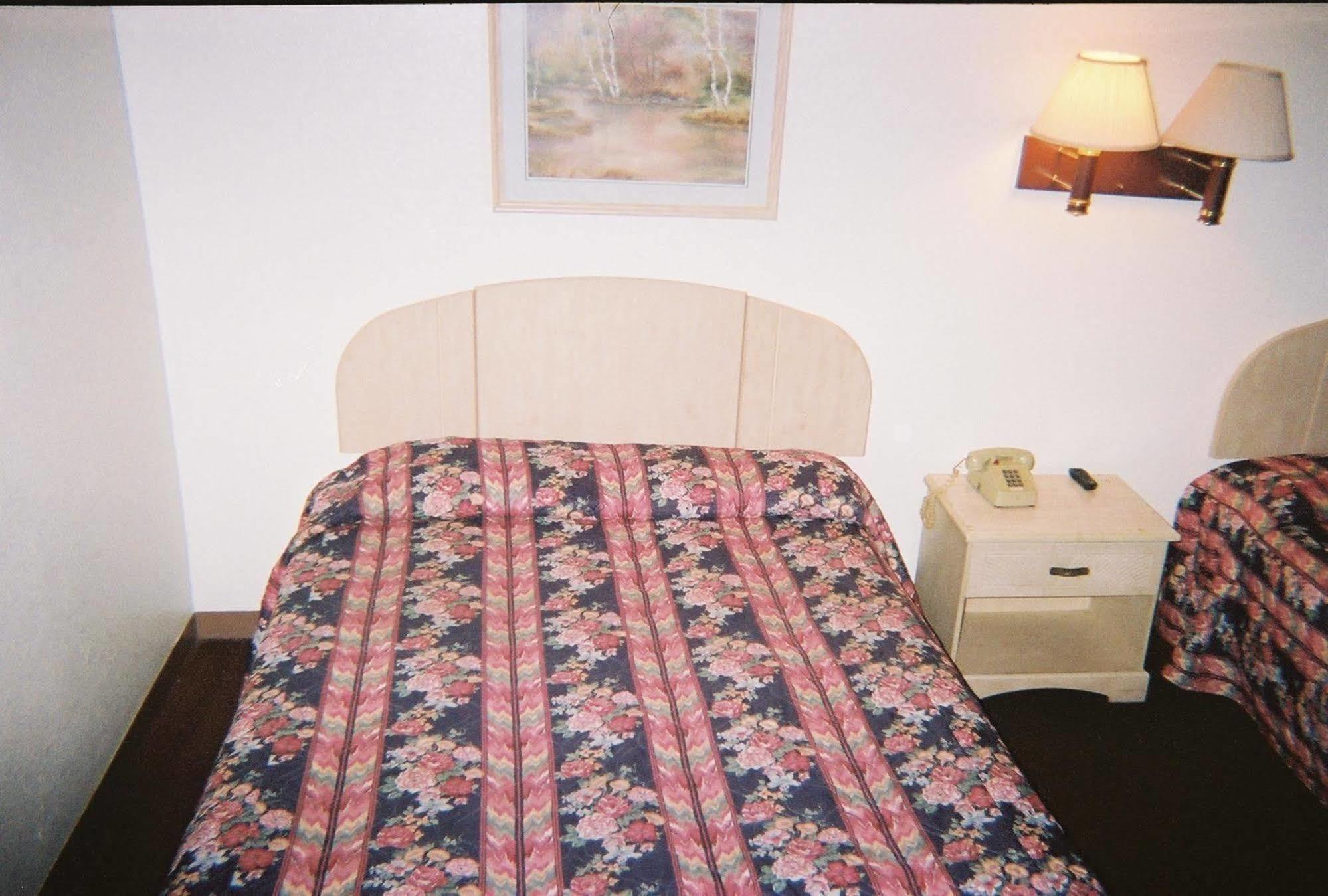 Budget Inn Wentzville Bagian luar foto
