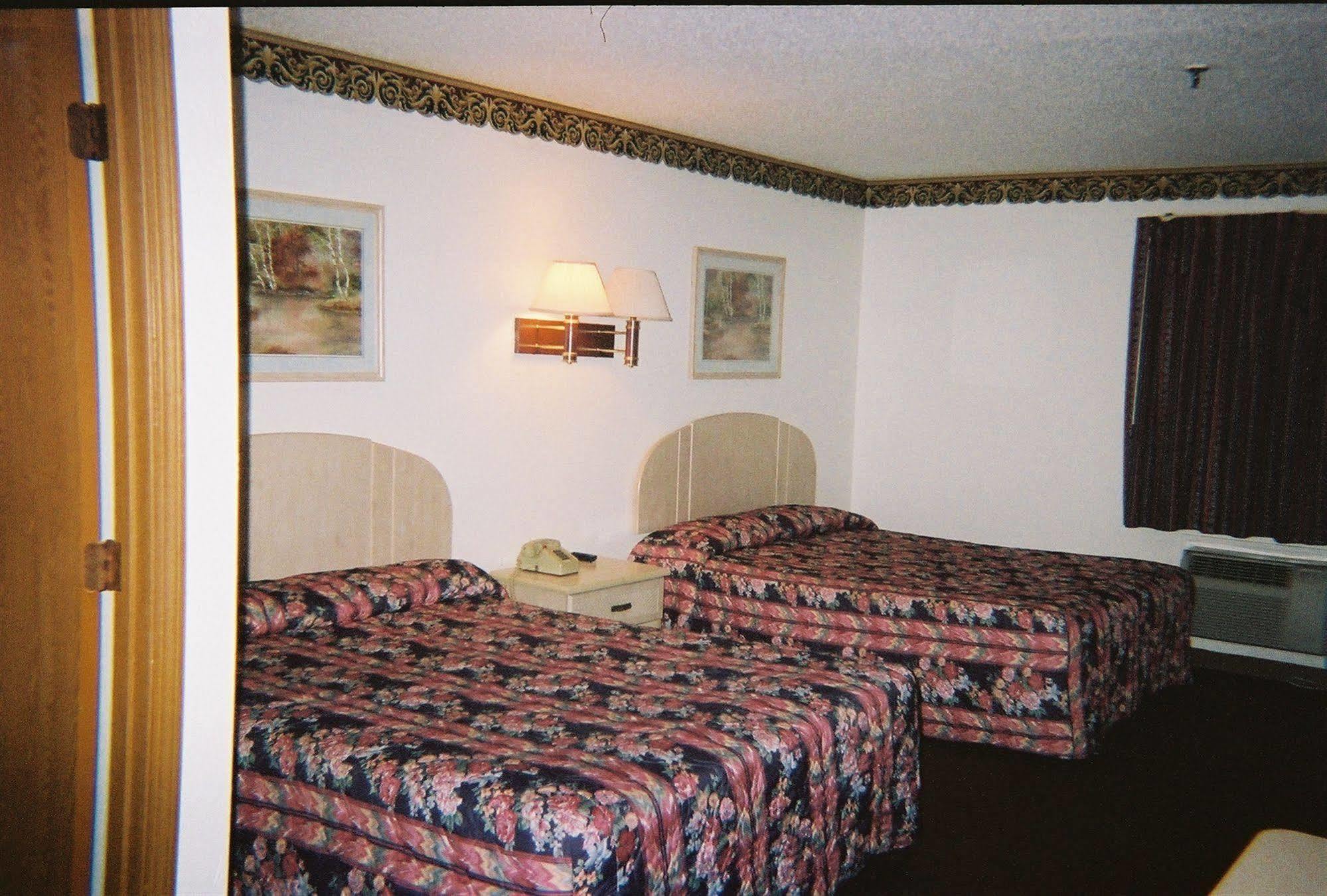 Budget Inn Wentzville Bagian luar foto